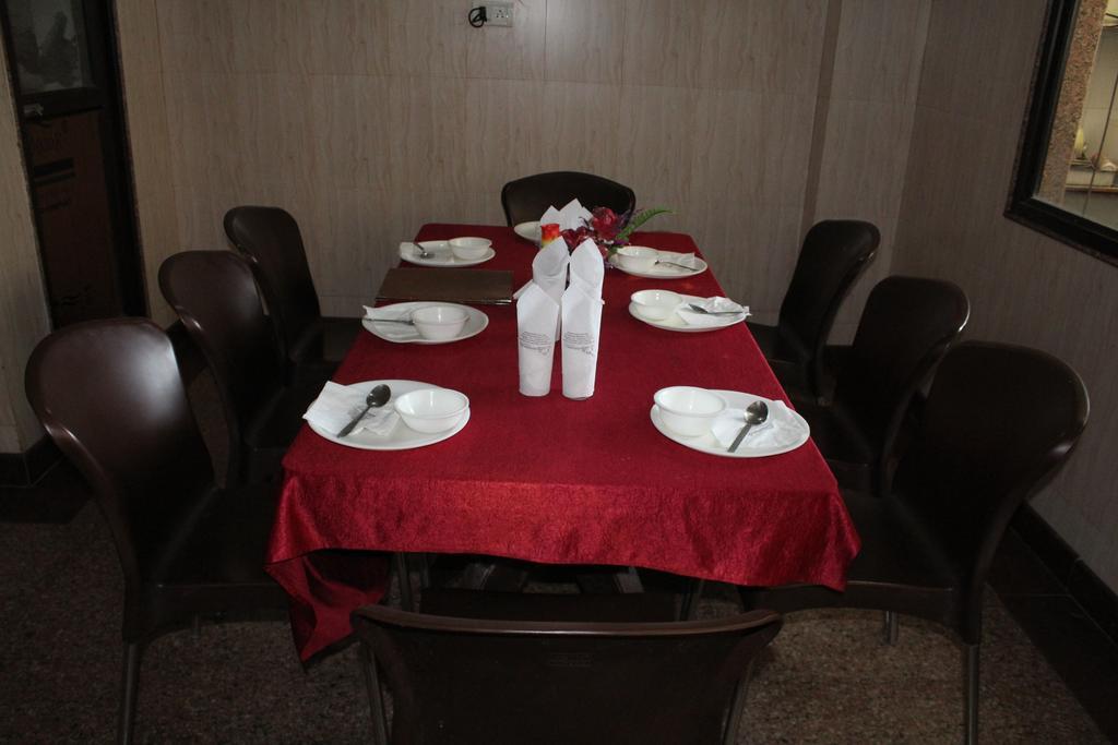 Hotel Aananda Haridwar Exterior photo