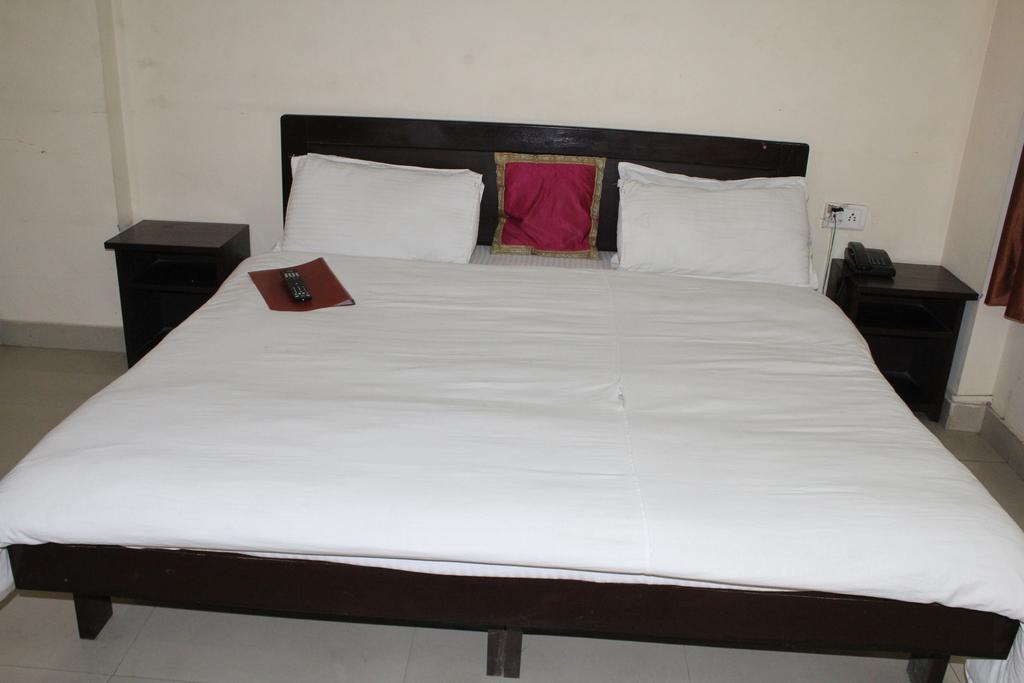 Hotel Aananda Haridwar Exterior photo