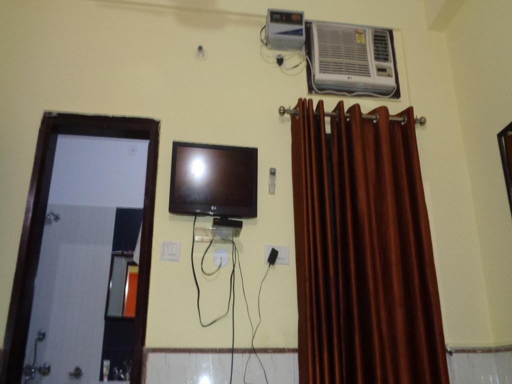 Hotel Aananda Haridwar Exterior photo