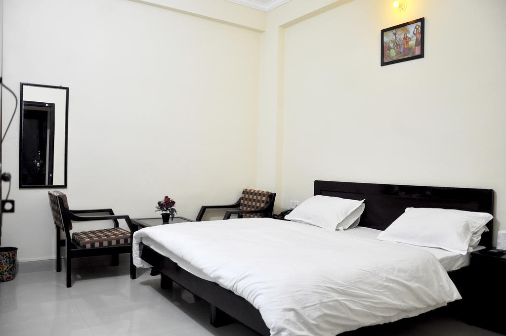 Hotel Aananda Haridwar Exterior photo